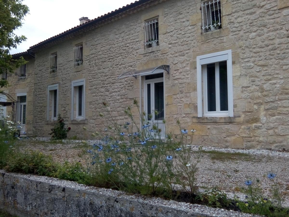Chambres D'Hotes Chateau Pierre De Montignac Civrac-en-Médoc Dış mekan fotoğraf